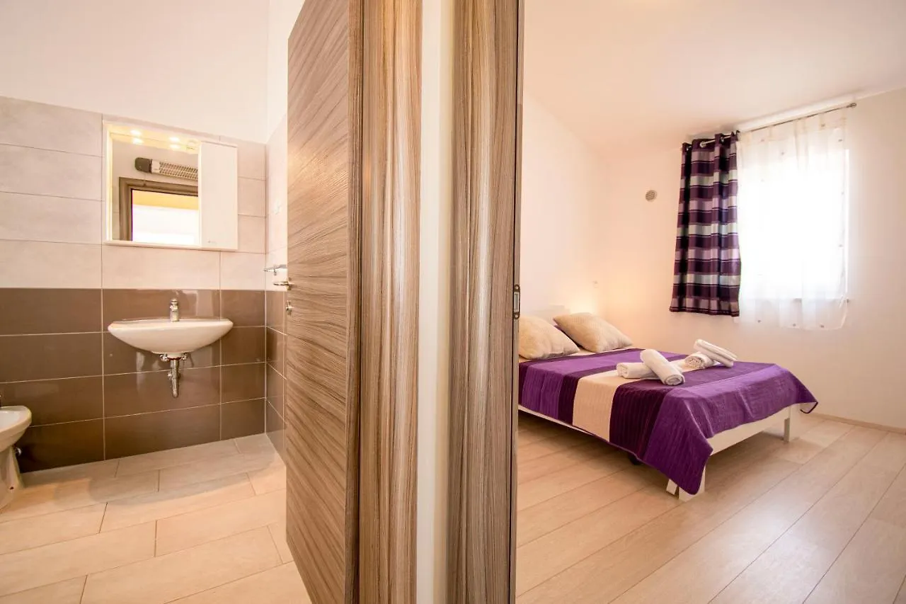 Apartment Lotuspoolapart Premantura