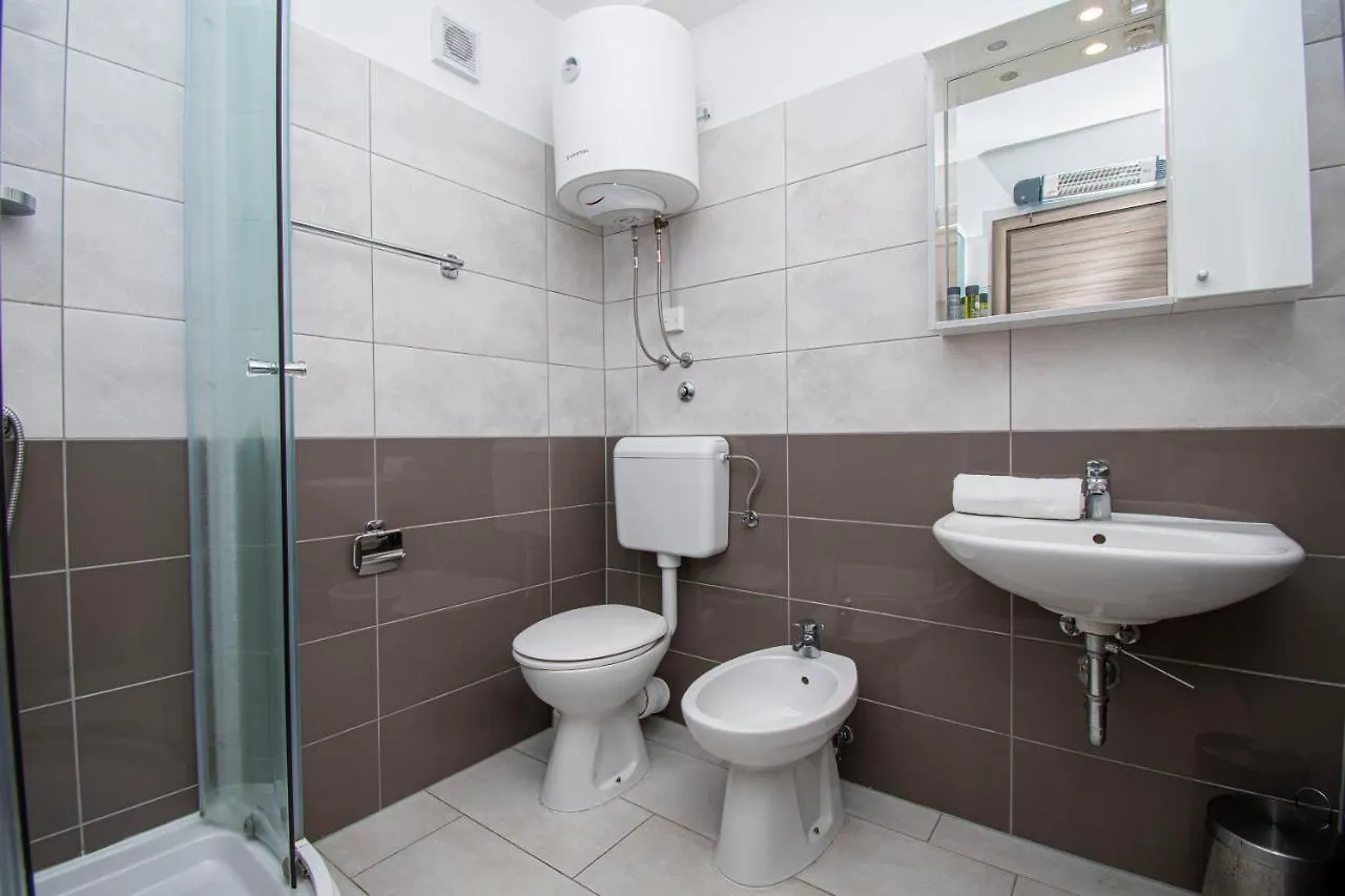 Apartment Lotuspoolapart Premantura